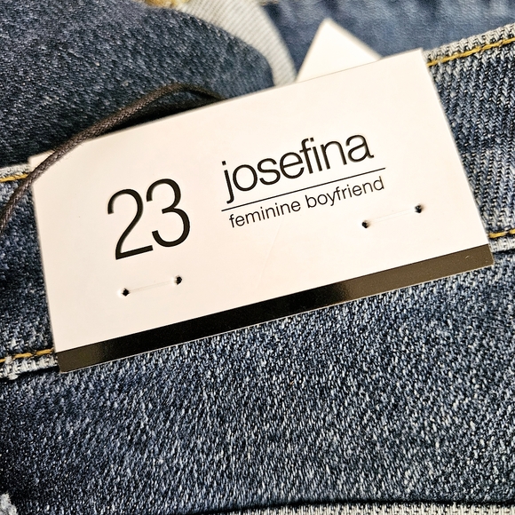 7 for All Mankind Jeans. Size 23 or 00. - Picture 6 of 9